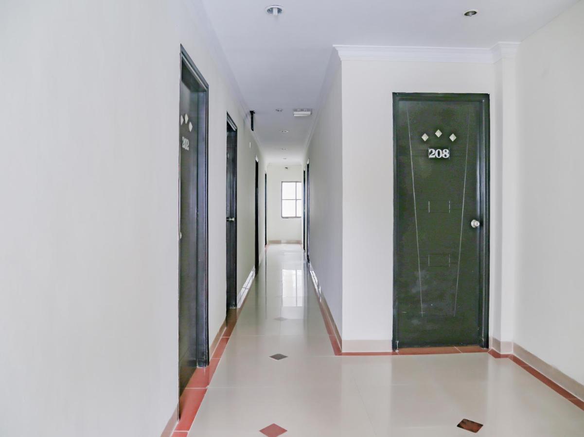 Oyo 90269 Hotel Indorasa 2 Jodoh  ภายนอก รูปภาพ