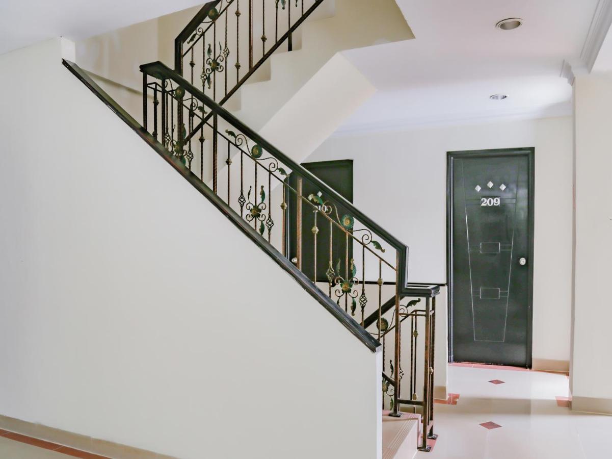 Oyo 90269 Hotel Indorasa 2 Jodoh  ภายนอก รูปภาพ