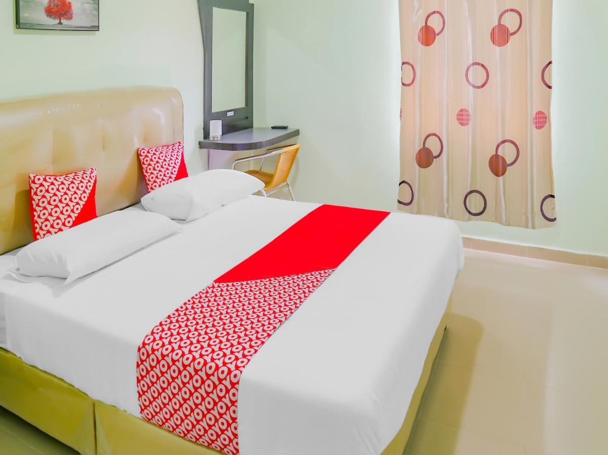 Oyo 90269 Hotel Indorasa 2 Jodoh  ภายนอก รูปภาพ