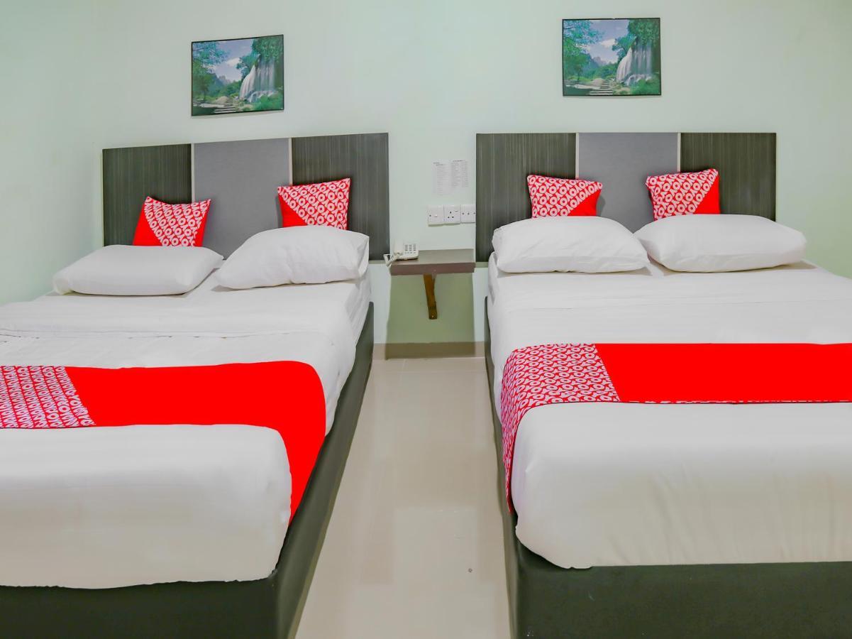 Oyo 90269 Hotel Indorasa 2 Jodoh  ภายนอก รูปภาพ