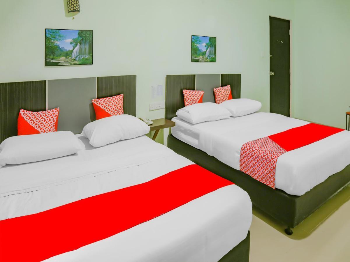 Oyo 90269 Hotel Indorasa 2 Jodoh  ภายนอก รูปภาพ